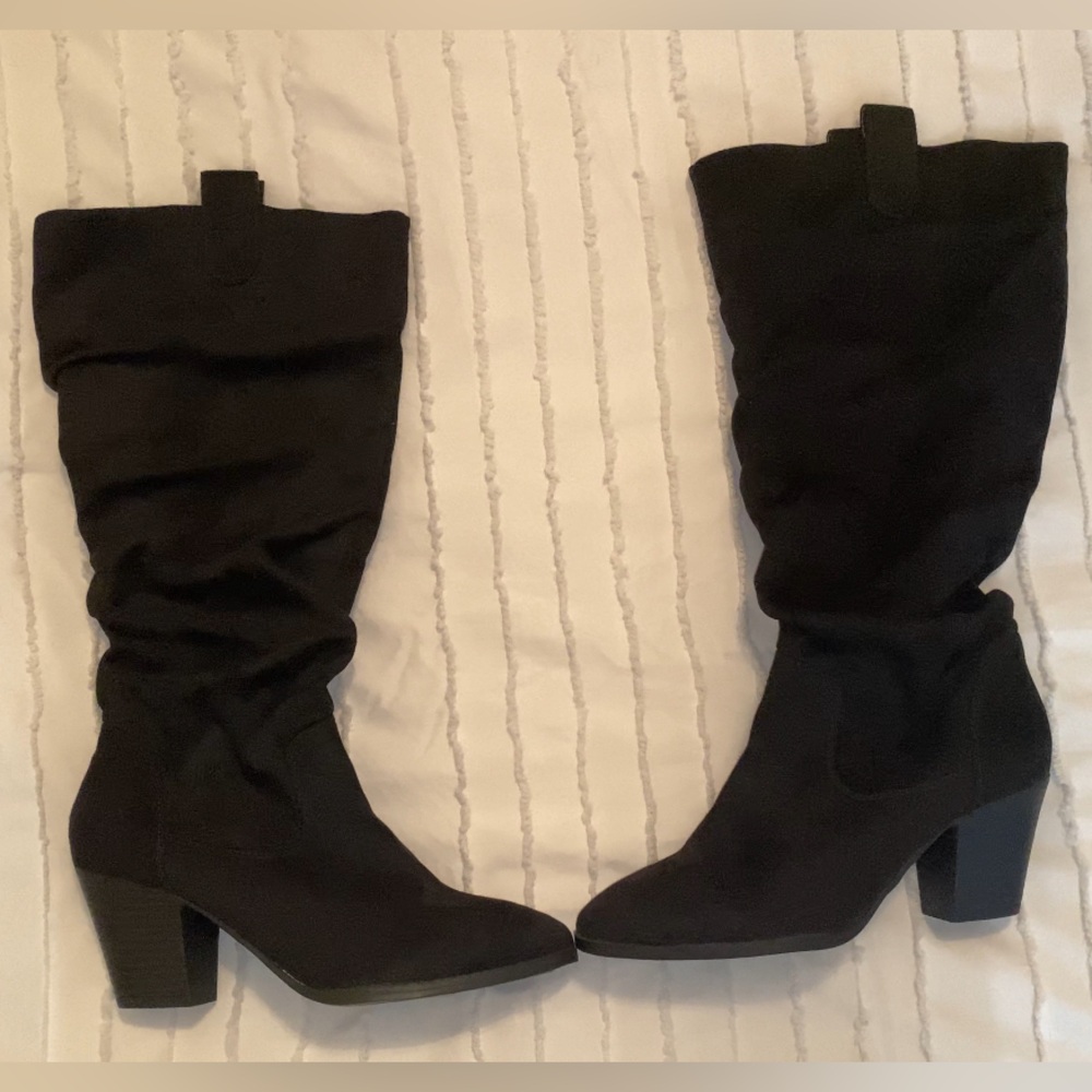 Forever 21 Women's Black Knee-High Boots Size: 7.5 - Picture 1 of 2